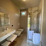 Bed and Breakfast Casale Raffaello 4*