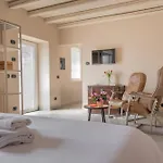 Casale Raffaello Nocleg ze śniadaniem 4*