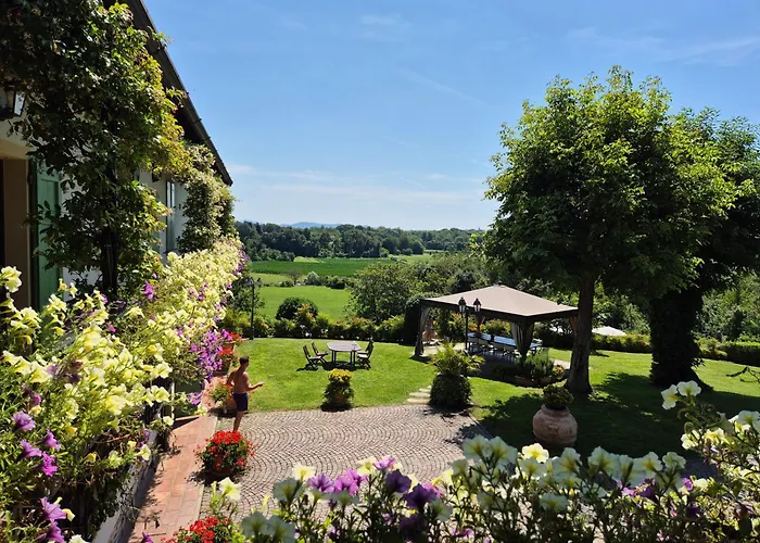 Bed & Breakfast Casale Raffaello